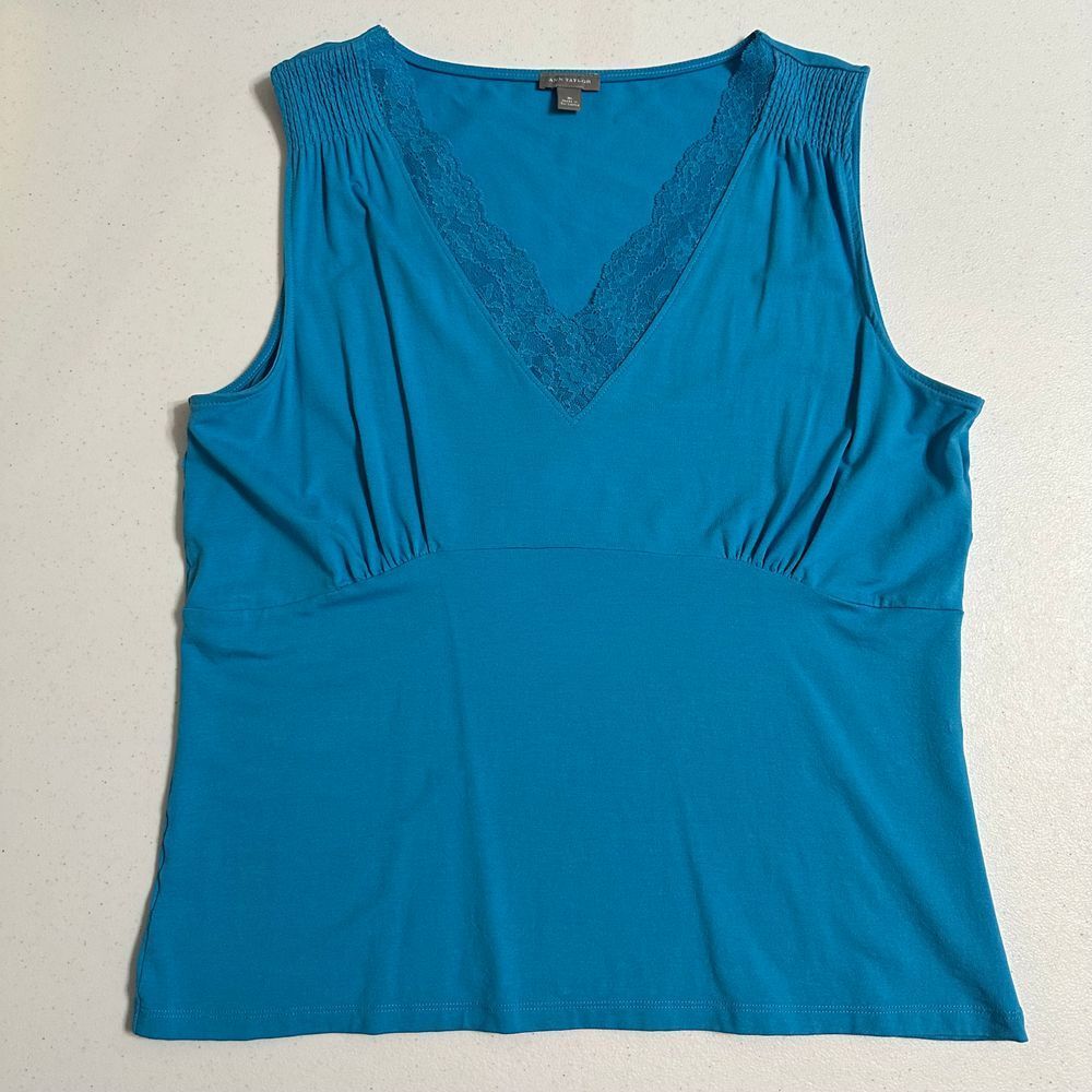 Ann Taylor Sleeveless Blue Lace Trim V-neck Tank Lightweight Camisole Stretch XL
